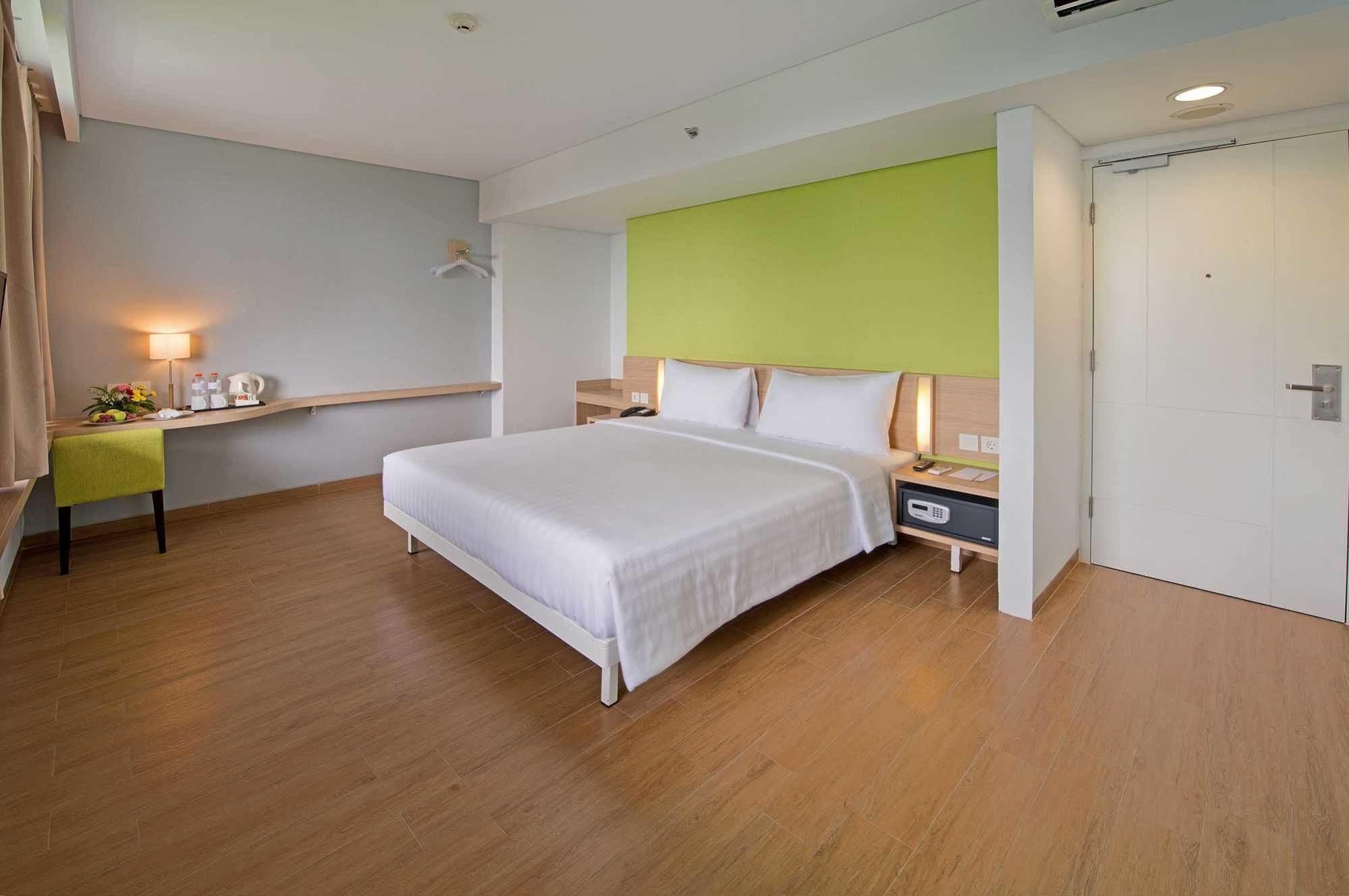 Whiz Prime Hotel Pajajaran Bogor Eksteriør bilde