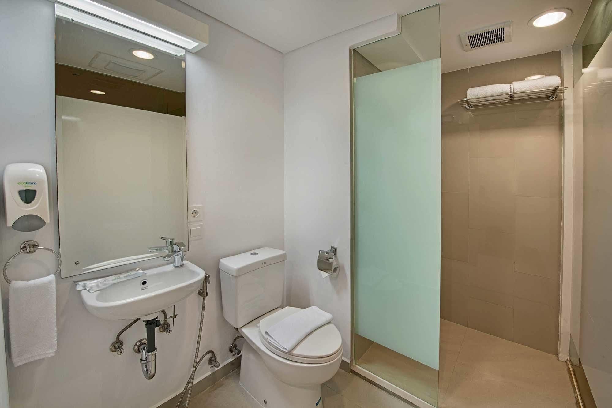 Whiz Prime Hotel Pajajaran Bogor Eksteriør bilde
