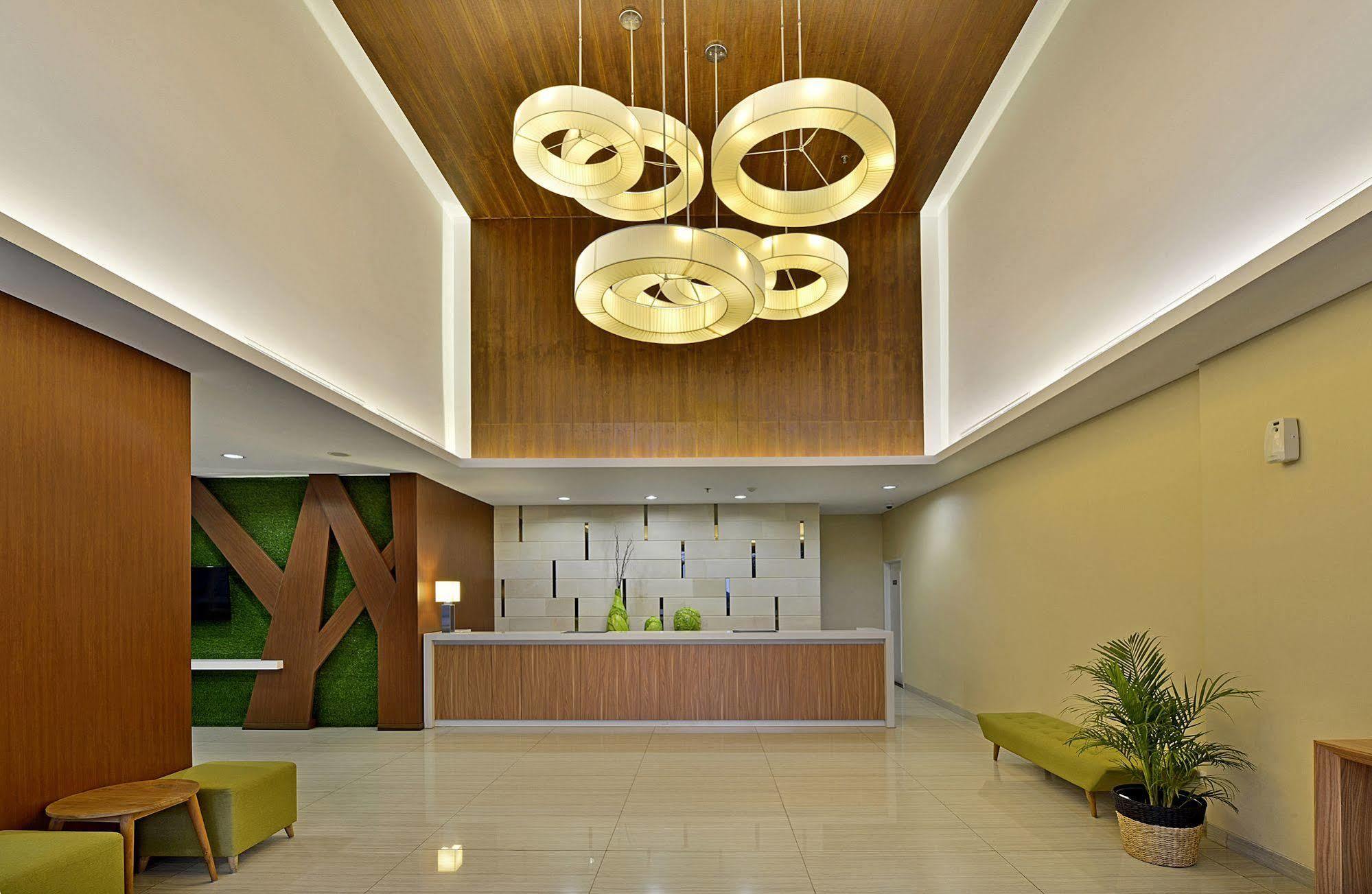 Whiz Prime Hotel Pajajaran Bogor Eksteriør bilde